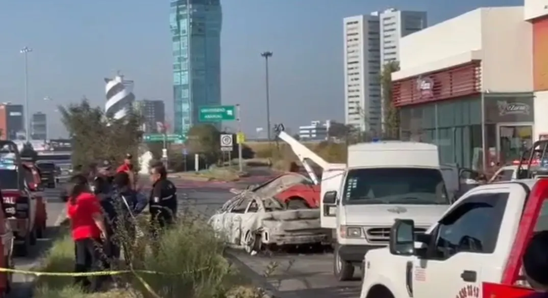 Accidente Vía Atlixcáyotl/ Foto: Redes