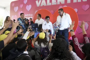 BUAP celebra el Día del Amor y la Amistad con kermés y actividades recreativas