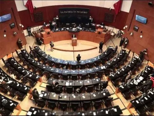 Suma golpe a senadores mil millones; avalan acuerdo de austeridad