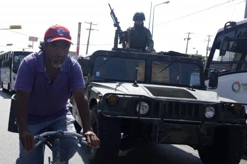 Ejército intensifica recorridos en la capital y municipios considerados como “focos rojos”