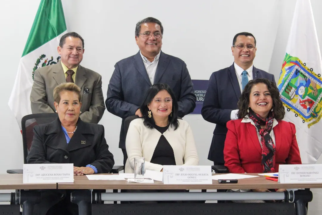 Aprueba Comisión del Congreso de Puebla exhorto para fomentar estancias públicas para personas adultas mayores