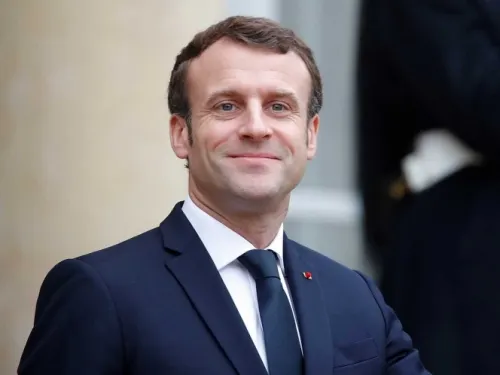 Macron renuncia a su jubilación de presidente