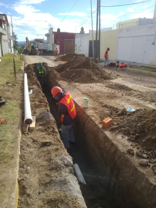 Agua de Puebla realiza la ampliación de la red de agua potable y drenaje en la colonia San Alfonso