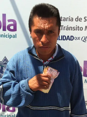 Presunto asaltante de Oxxo es asegurado por la Policía Municipal