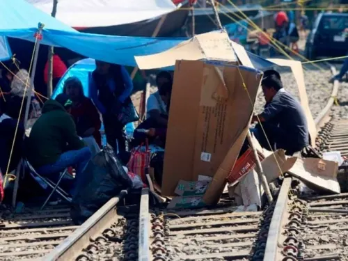 Bloqueos a vías del tren por conflicto por el agua, ahorcan a maquiladoras
