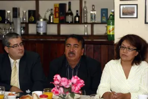 Integrantes de izquierda piden debate con los tres candidatos a la alcaldía