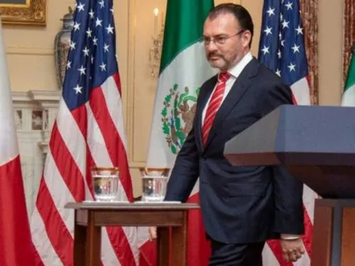 México presiona a Trump para frenar separación de familias