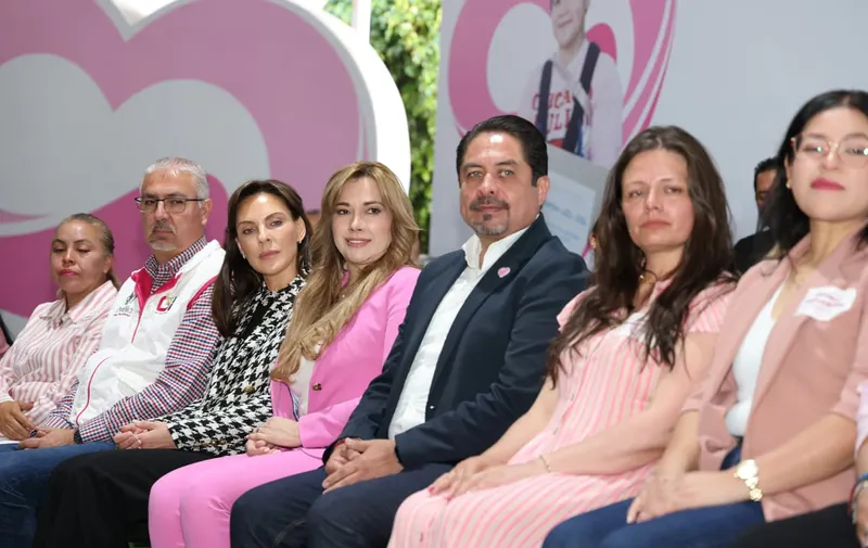 Sin distingo, SEDIF beneficia habitantes de Puebla capital