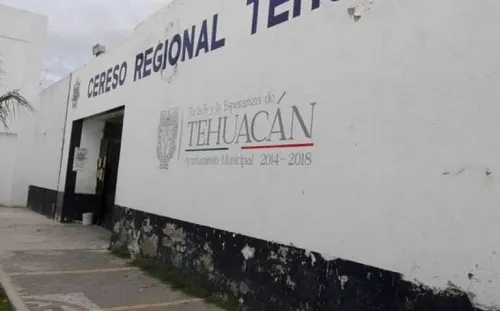 Con todo y pareja de reclusa, organizan “pachangón” en el penal femenil de Tehuacán