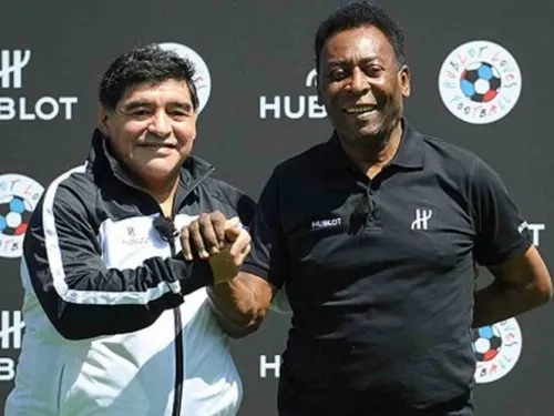 Maradona se suma a los festejos de Pelé