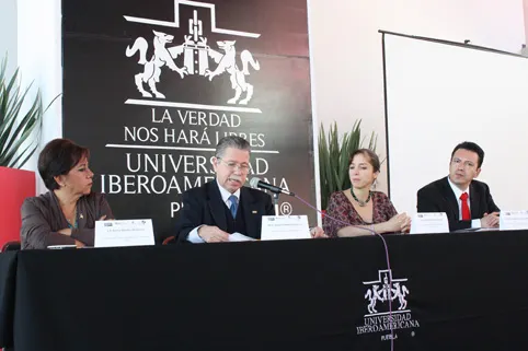 Apuesta Ibero Puebla por el impulso de una política de rendición de cuentas