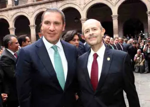Asiste RMV a segundo informe del gobernador de Michoacán