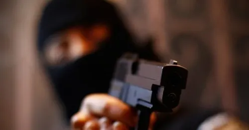 Hombres armados asaltan a pareja y asesinan a su hijo en Huehuetlán