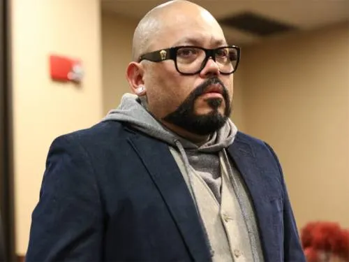A.B. Quintanilla es arrestado durante su comparecencia