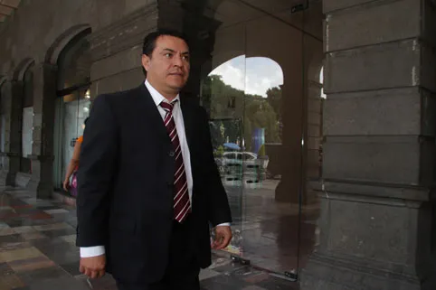 Va Israel Pacheco por aumento salarial de dos dígitos