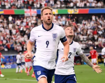 Dinamarca vs Inglaterra y Eslovenia vs Serbia, terminaron igualados a un gol