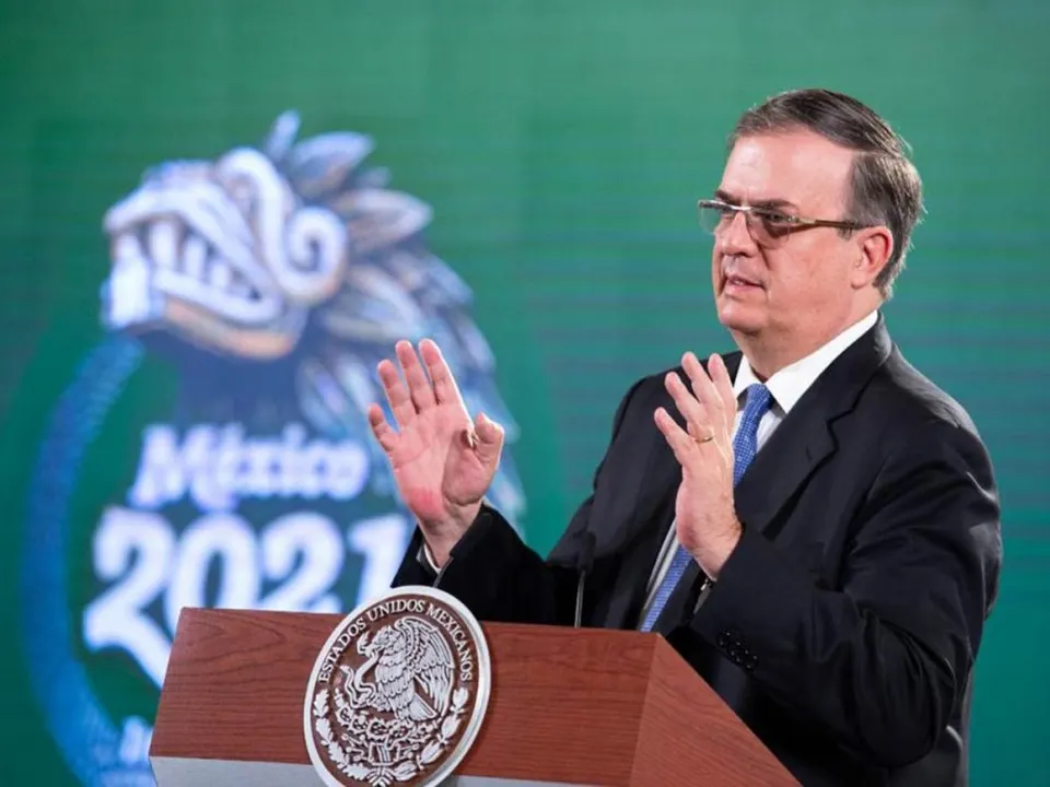Plantea México reapertura escalonada de frontera norte