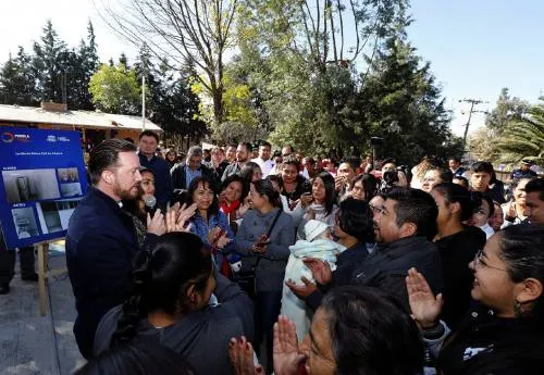Más escuelas públicas de San Jerónimo Caleras se benefician con la rehabilitación de sanitarios