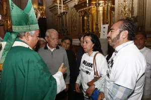 Dedica Arzobispo misa dominical a Paulina Camargo