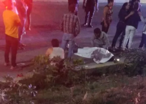 Motociclista derrapa y pierde la vida en la Avenida Las Torres y Fidel Velázquez