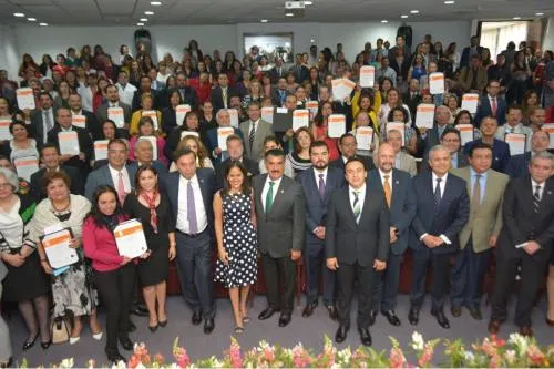 Entregan 151 certificados de calidad ISO 9001:2015 a centros de trabajo del ISSSTE