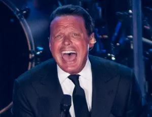Por cancelar, Luis Miguel recibirá sanción del Auditorio Nacional