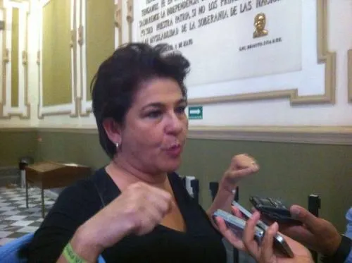 Prohibirán a candidatos y partidos políticos publicidad móvil en Centro Histórico