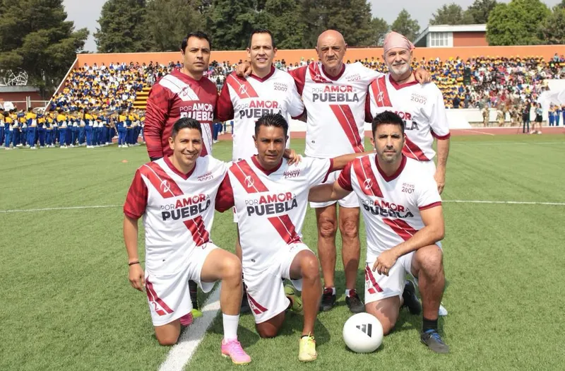"Chelís" regresa a las canchas para celebrar a la niñez poblana