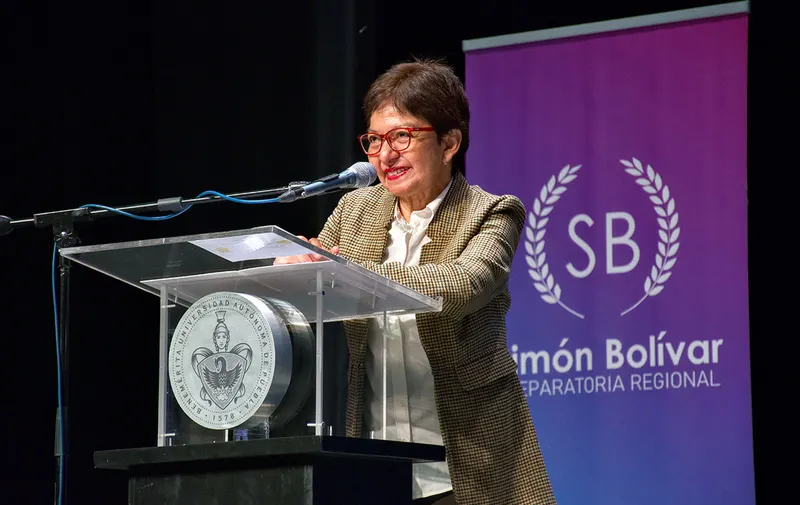 buap-graduacion-preparatoria-regional-simon-bolivar