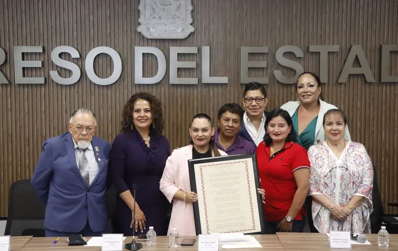 congreso-pue-homenaje-gabriela-mistral
