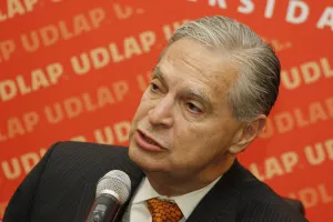 Ganará Tony Gali elección a pesar de caída de alianza PAN-PRD: Derbez