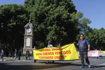 Fracasó paro de transportistas en Puebla, pero siguen demandando aumento de tarifa