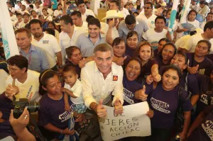 Tony Gali refrenda apoyo a las artesanas de San Gabriel Chilac