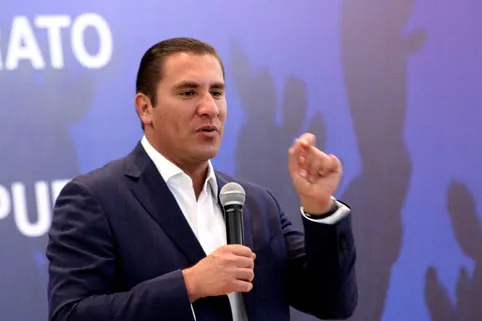 Moreno Valle cambia a 11 de 14 de sus secretarios