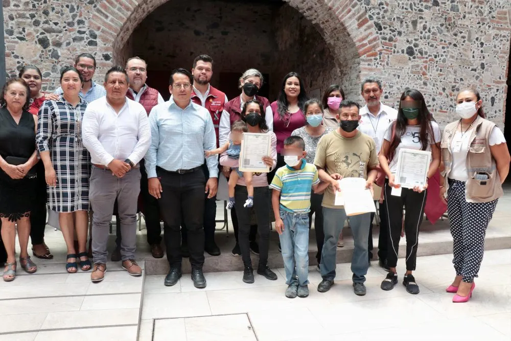 Con octava entrega de actas de nacimiento en Braille, SEDIF fortalece inclusión social