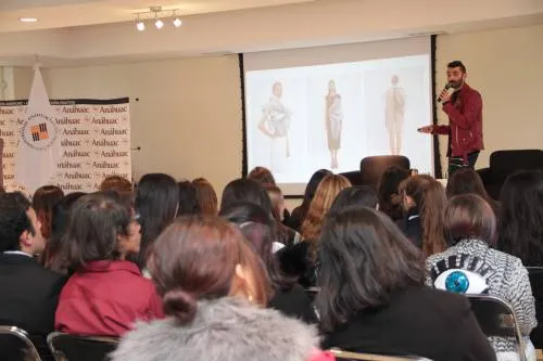 Director creativo reconoce la importancia del ingenio mexicano en la industria del diseño y moda