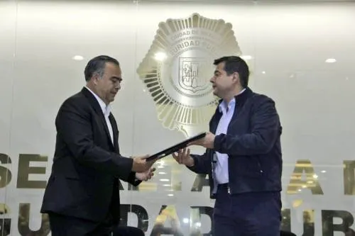 Ratifican a Raymundo Collins como titular de la SSPCDMX