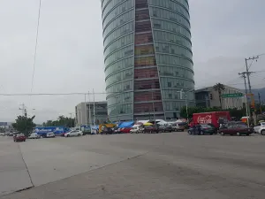 Maestros toman por tercer día consecutivo edificio de la SEP en Chiapas