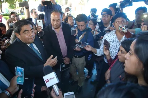 Barbosa Huerta se solidariza con alumnos no aceptados por la BUAP