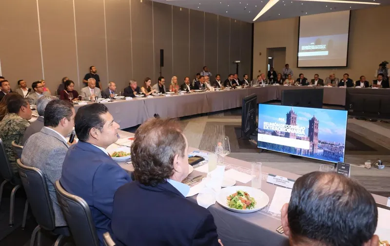 gobierno-pue-reunion-cce