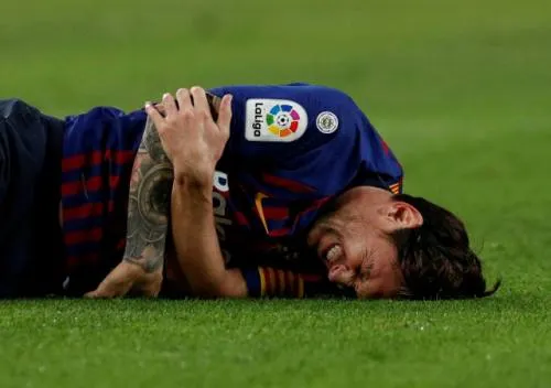 Messi regresa a los entrenamientos con el Barca después de su lesión en el brazo derecho