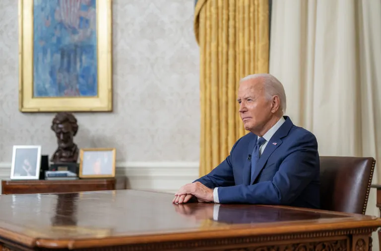 La vergüenza política de Biden que le hizo falta a Lalo
