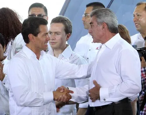 Asiste Gali a la ceremonia del 79 aniversario de la expropiación petrolera