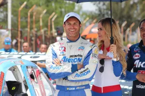 El piloto Rogelio López llega a Puebla por la victoria