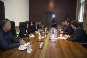 ¿Pacto Segob-PRD? Osorio recibe a Alejandra Barrales