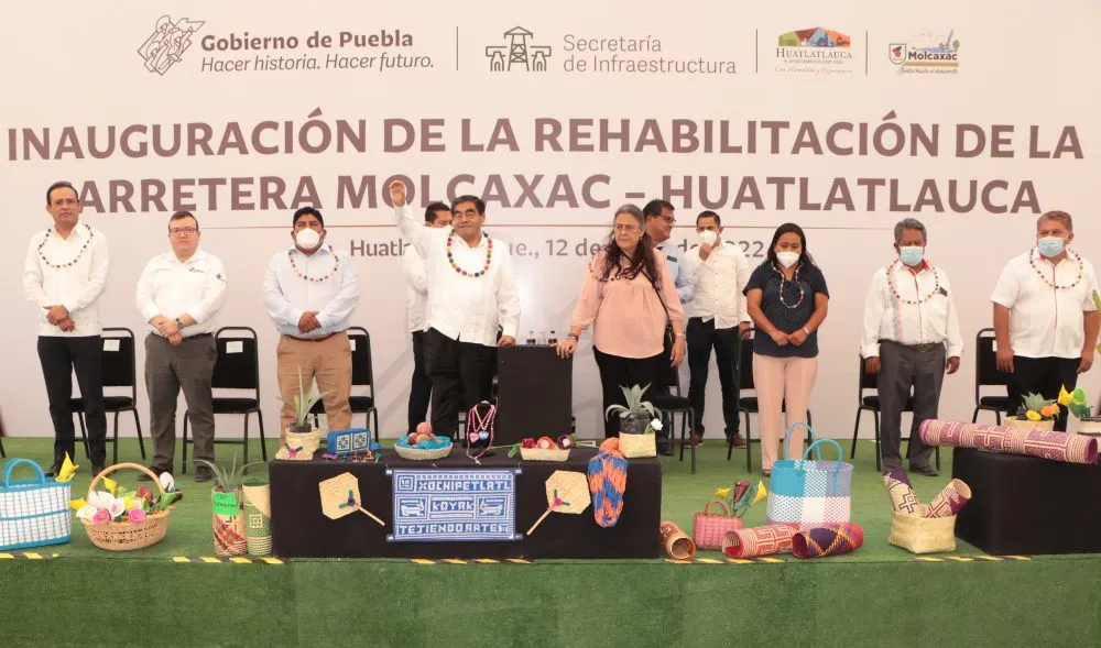 Mantiene gobierno de Puebla visión de atender necesidades de la población, reafirma Barbosa Huerta