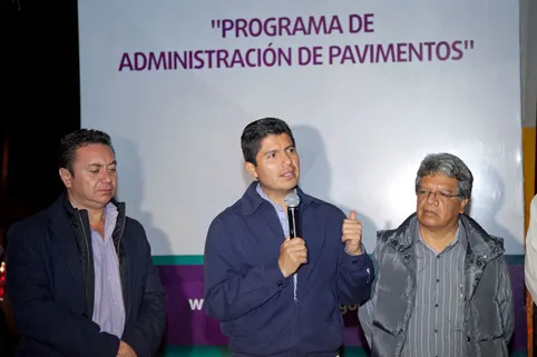 Rivera Pérez supervisa Sistema de Administración de Pavimentos
