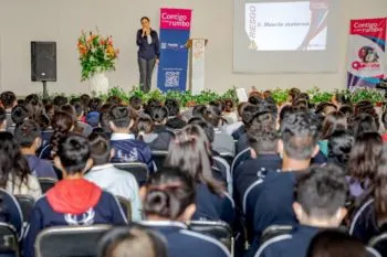 SMDIF encabeza estrategia de educación sexual en secundarias técnicas de Puebla