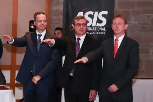 Manuel Alonso toma protesta a la mesa directiva de Asis Puebla-Sureste