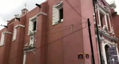 Cae cornisa de la iglesia de San Juan de Letrán